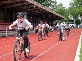 124 Kinder waren zum Pétit Départ in Stockum angemeldet und wetteiferten um die letzten 24 Startplätze für das Finale am 14. August., © Landeshauptstadt Düsseldorf/Uwe Schaffmeister