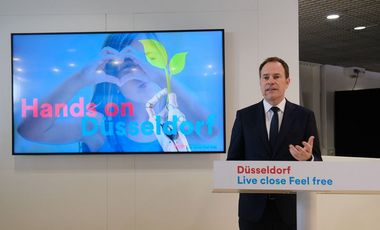 Unter der Überschrift "Hands on Düsseldorf" präsentierte Oberbürgermeister Dr. Stephan Keller den Wirtschafts- und Immobilienstandort Düsseldorf. 