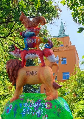 Figur gestaltet von Jacques Tilly gemeinsam mit den Kindern des Kinderhilfezentrums zum Jubiläumsbudenfest, Quelle: Judith Knuff