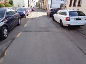 Heckteichstraße und Höherhofstraße: Die Straßenwiederherstellung nach abgeschlossenen Kanalbauarbeiten ist für das dritte Quartal 2022 vorgesehen. Foto: Amt für Verkehrsmanagement