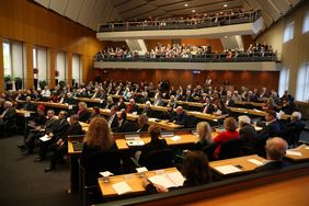 Die Verleihung des Heine-Preises 2018 im Plenarsaal des Düsseldorfer Rathauses