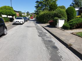 Die Gandersheimer Straße wird mit einem Dünnschichtbelag instand gesetzt. Foto: Amt für Verkehrsmanagement