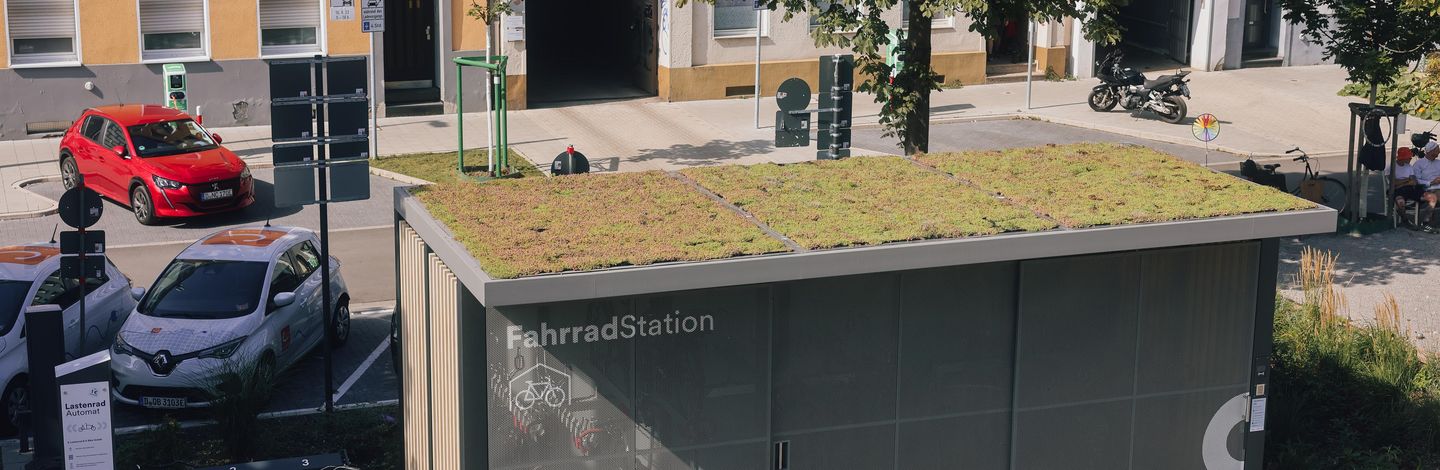 Luftaufnahme einer Fahrradstation (verschließbare Anlage)
