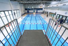 Nach dreijähriger Bauzeit ist das neue Schwimmbad in Benrath an der Regerstraße am Freitag, 1. September, eröffnet worden. Es trägt den Namen "Badehaus Benrath – Schwimmen am Schloss".