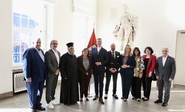Bürgermeister Josef Hinkel hat am Mittwoch, 30. September 2026, eine Delegation aus der griechischen Stadt Ioannina im Düsseldorfer Rathaus empfangen. Foto: LHD/Ingo Lammert