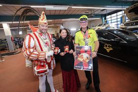 Das Prinzenpaar Carsten II. und Yvonne mit Gesundheitsdezernent Prof. Andreas Meyer-Falcke