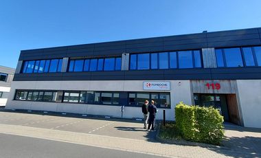 Fonroche Lightning GmbH fertigt solarbetriebene Straßenbeleuchtung. © Wirtschaftsförderung Düsseldorf / Fonroche Lightning GmbH 