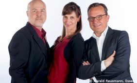 Foto: Rezitator Jörg Mascherrek und das Niehusmann Gitarren Duo