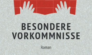 Buchcover Hände, Buch und Auge