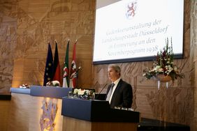 Dr. Oded Horowitz, Vorsitzender der Jüdischen Gemeinde Düsseldorf, sprach Worte des Gedenkens. Foto: Lammert