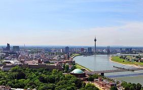 Halbjahresbericht des Gutachterausschusses für Grundstückswerte zeigt weiter steigende Immobilienpreise in Düsseldorf. Foto: Stadt Düsseldorf