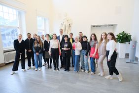 Bürgermeister Josef Hinkel (Mitte) mit dem Besuch aus Czernowitz, Foto: Michael Gstettenbauer.