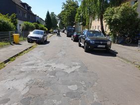 Die Lübecker Straße wird mit einem Dünnschichtbelag instand gesetzt. Foto: Amt für Verkehrsmanagement