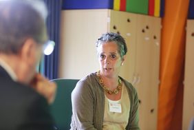 Einrichtungsleiterin Susanne Richter beim Gespräch im städtischen Familienzentrum auf dem Volkardeyer Weg in Lichtenbroich. Foto: Ingo Lammert