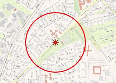 Sicherheitsradius rund um den Fundort einer 5-Zentner-Weltkriegsbombe in Mörsenbroich an der Sankt-Franziskus-Straße