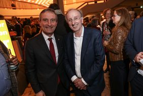Festakt 50 Jahre Düsseldorfer Schauspielhaus: Oberbürgermeister Thomas Geisel mit Schauspielhausintendant Wilfried Schulz