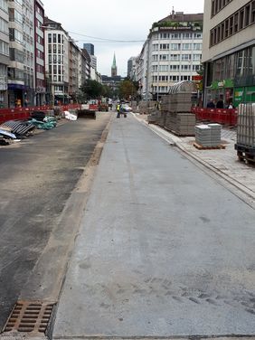 Im Zuge des EKISO-Projektes wird auf der Friedrich-Ebert-Straße und der Steinstraße ein beidseitiger Radfahrstreifen angelegt. Er ist Teil des Radhauptnetzes. Foto: Landeshauptstadt Düsseldorf, Amt für Verkehrsmanagement.