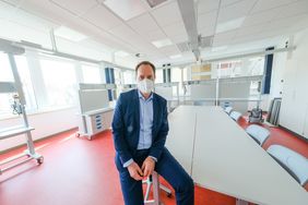 Der Schulgemeinde stehen künftig Fachräume für CAD-Zeichnungen und zwei Labore für Automatisierungstechnik zur Verfügung. Foto: Gstettenbauer