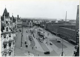 1940: der Wilhelmplatz (heute Konrad-Adenauer-Platz); Foto: Stadtarchiv Düsseldorf