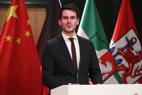 Paul Höller, Staatssekretär im Ministerium für Wirtschaft, Industrie, Klimaschutz und Energie des Landes Nordrhein-Westfalen, richtete ein Grußwort an die Gäste. Foto: David Young