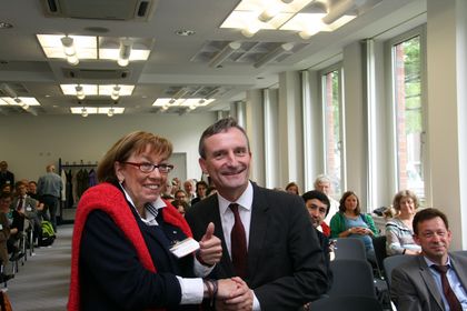 Oberbürgermeister Thomas Geisel und Elisabeth Veldhues, Landesbehindertenbeauftragte ©Amt für soziale Sicherung und Integration