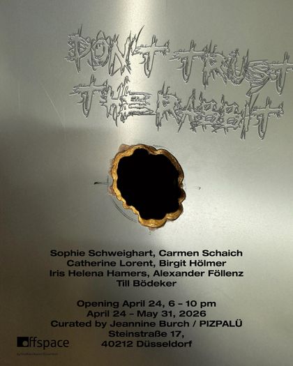 Plakat zur Ausstellung „Don't trust the rabbit“, off-space der Stadtparkasse Düsseldorf, 2026