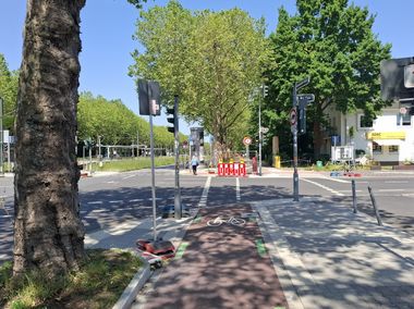 Foto von der Kreuzung Kaiserswerther Straße/ Ecke Am Hain