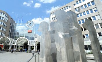Bertha-von-Suttner-Platz