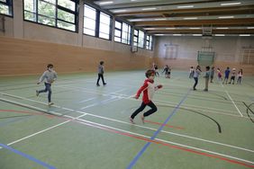Die neue Halle in Wittlaer wird für den Schul- und Vereinsport sowie für Aktivitäten des Offenen Ganztags genutzt.