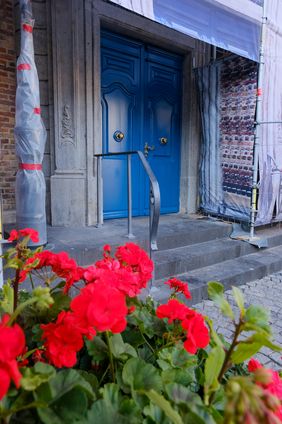 Das beliebte Fotomotiv ist im Zuge der umfassenden Sanierungsarbeiten an der Fassade des historischen Rathauses durch eine Fachfirma aufwändig instand gesetzt worden. Foto: Michael Gstettenbauer