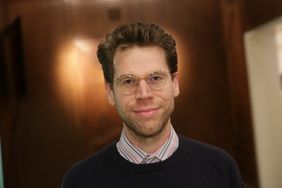 Förderpreisträger für Bildende Kunst 2019: Medien- und Aktionskünstler Alex Wissel; Foto: Ingo Lammert