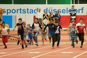 Integration durch Sport: Sommerferiencamp für geflüchtete Kinder im Arena-Sportpark. Foto: David Young