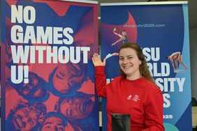Mirjam Scheffler, Senior Manager Volunteers bei den Rhine-Ruhr 2025 FISU World University Games, koordiniert den Einsatz der ehrenamtlichen Helferinnen und Helfer; Foto: Rhine-Ruhr 2025 FISU