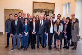 Bürgermeister Friedrich G. Conzen empfängt Stipendiaten der Zukunftsinitiative "d.eu.tsch"; Foto: Krudewig