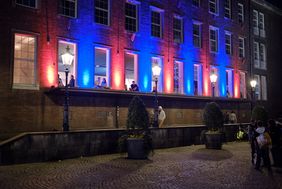 Lichtinstallation an der Alten Kämmerei. Foto: Uwe Schaffmeister