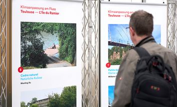Premiere der Ausstellung Im Foyer der Stadtsparkasse Düsseldorf
