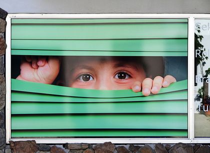 "Die Welt ist nicht größer als das Fenster, das du ihr öffnest" von Marion Portz-Kube, 2017