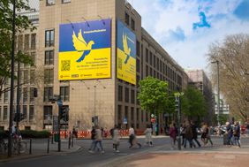 Riesenplakatwände am Gebäude Königsallee 37 © Hines Immobilien GmbH