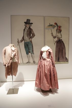 Blick in die neue Sonderausstellung des Goethe-Museums "Luxus & Lifestyle. Weimar und die weite Welt"; Foto: Ingo Lammert