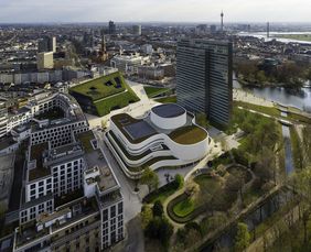 ingenhoven associates / HGEsch