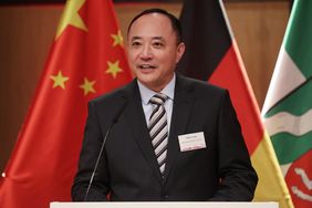 Haitao Chang, der stellvertretende Generalkonsul der Volksrepublik China in Düsseldorf, beim Neujahrsempfang für die chinesische Wirtschaft am Mittwoch, 12. Februar. Foto: David Young
