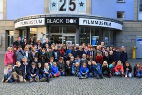 Die "KiKiFe-Kurzfilm-Klasse", die 3c der Franz-Vaahsen-Schule, hat den aktuellen KiKiFe-Trailer produziert. Foto: Ingo Lammert