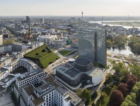 Kö-Bogen II. Animation: ingenhoven architects / HGEsch