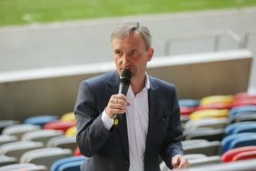 Oberbürgermeister Thomas Geisel lobt das dezidierte Hygienekonzept für Fortuna-Heimspiele mit Zuschauern. Foto: David Young