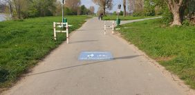 Foto des neuen Piktogramms Gemeinsam mit Rücksichtauf einem gemeinsamen Geh- und Radweg