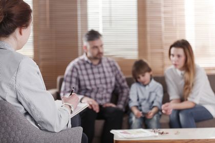 Beratungsgespräch Eltern mit Kind
