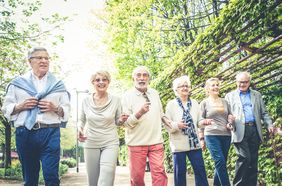 "20 Jahre Kulturherbst für Ältere und Junggebliebene" wird am Sonntag, 9. September, 15 Uhr eröffnet. Foto: fotolia.de/oneinchpunch