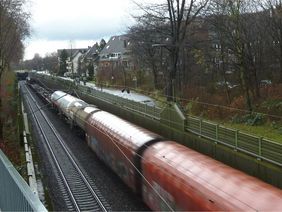 Güterzug an der Wittelsbachstraße © Landeshauptstadt Düsseldorf, Umweltamt