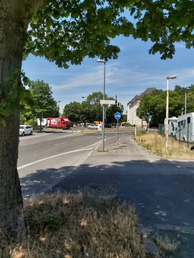 Im Rahmen des stetigen Ausbaus des städtischen Radhauptnetzes wird die Radverkehrsführung an der Kreuzung Südring/Fleher Straße optimiert. Foto: Amt für Verkehrsmanagement