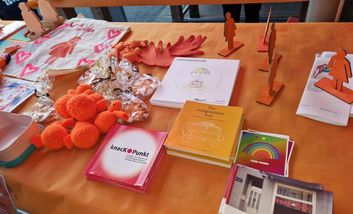 Infomaterial der beteiligten Akteurinnen